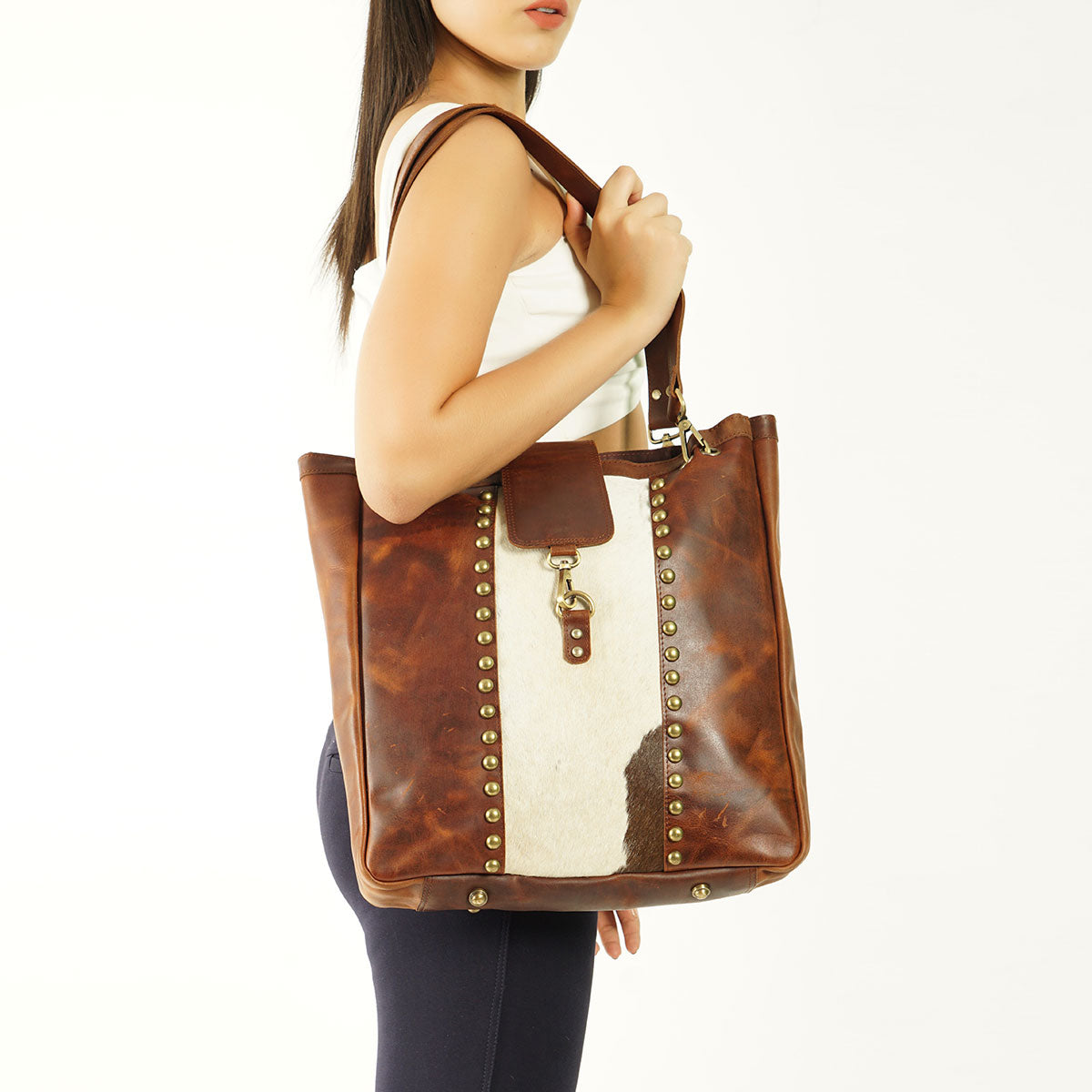 Shoulder Bags and Wallets for Women: A Must-Have Fashion Accessory